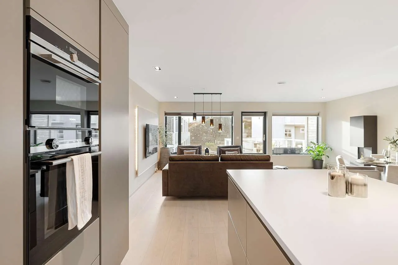 Home Window Tinting Guide: Benefits, Types